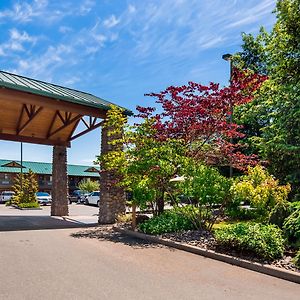 Best Western Plus Hartford Lodge